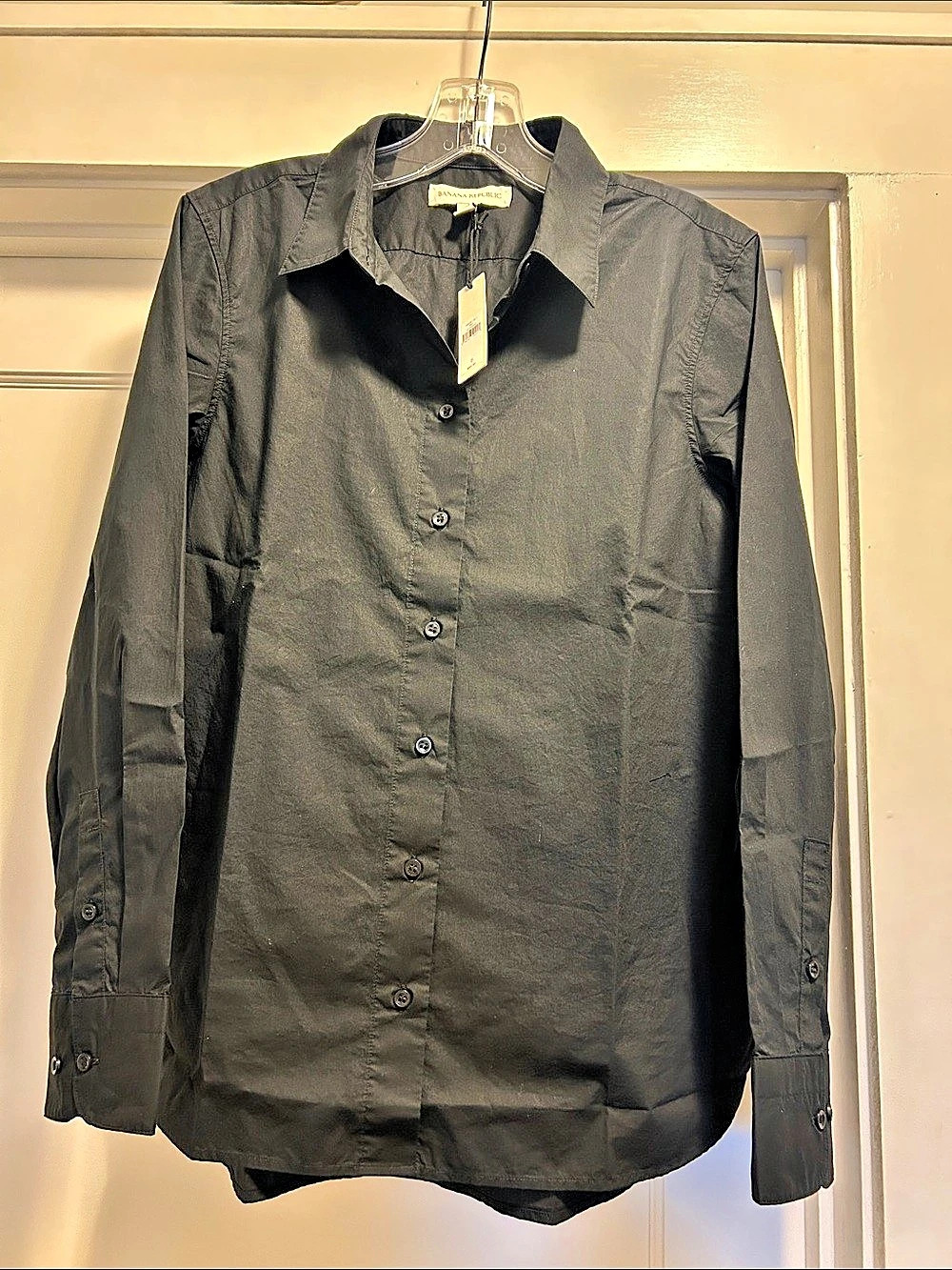 Banana Republic Women’s Black The Everyday Shirt in Cotton Poplin - NWT, S